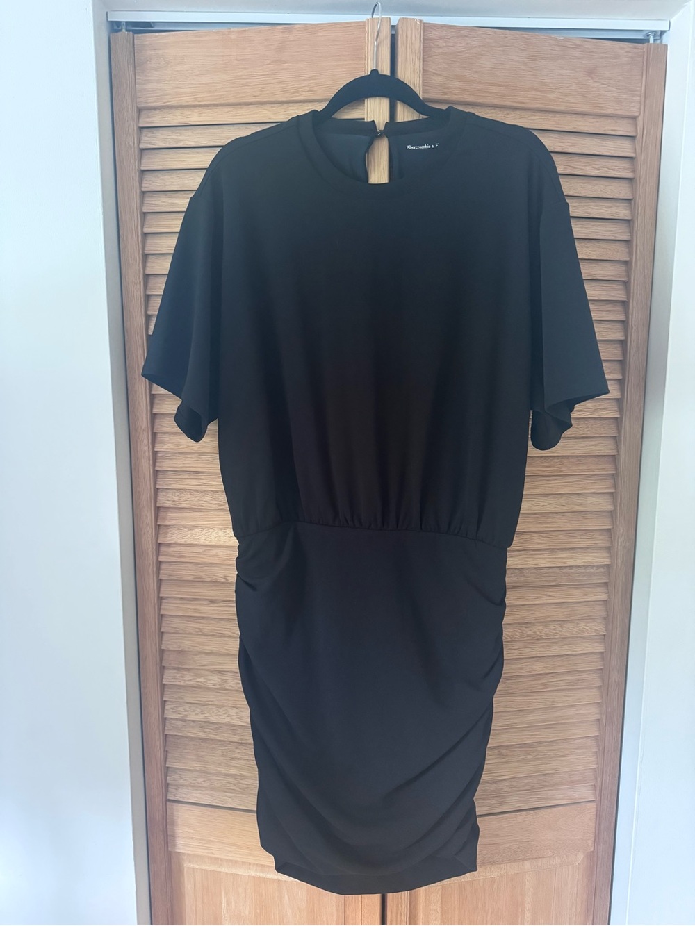 Abercrombie & Fitch Black Short-Sleeve Ruched Mini Dress